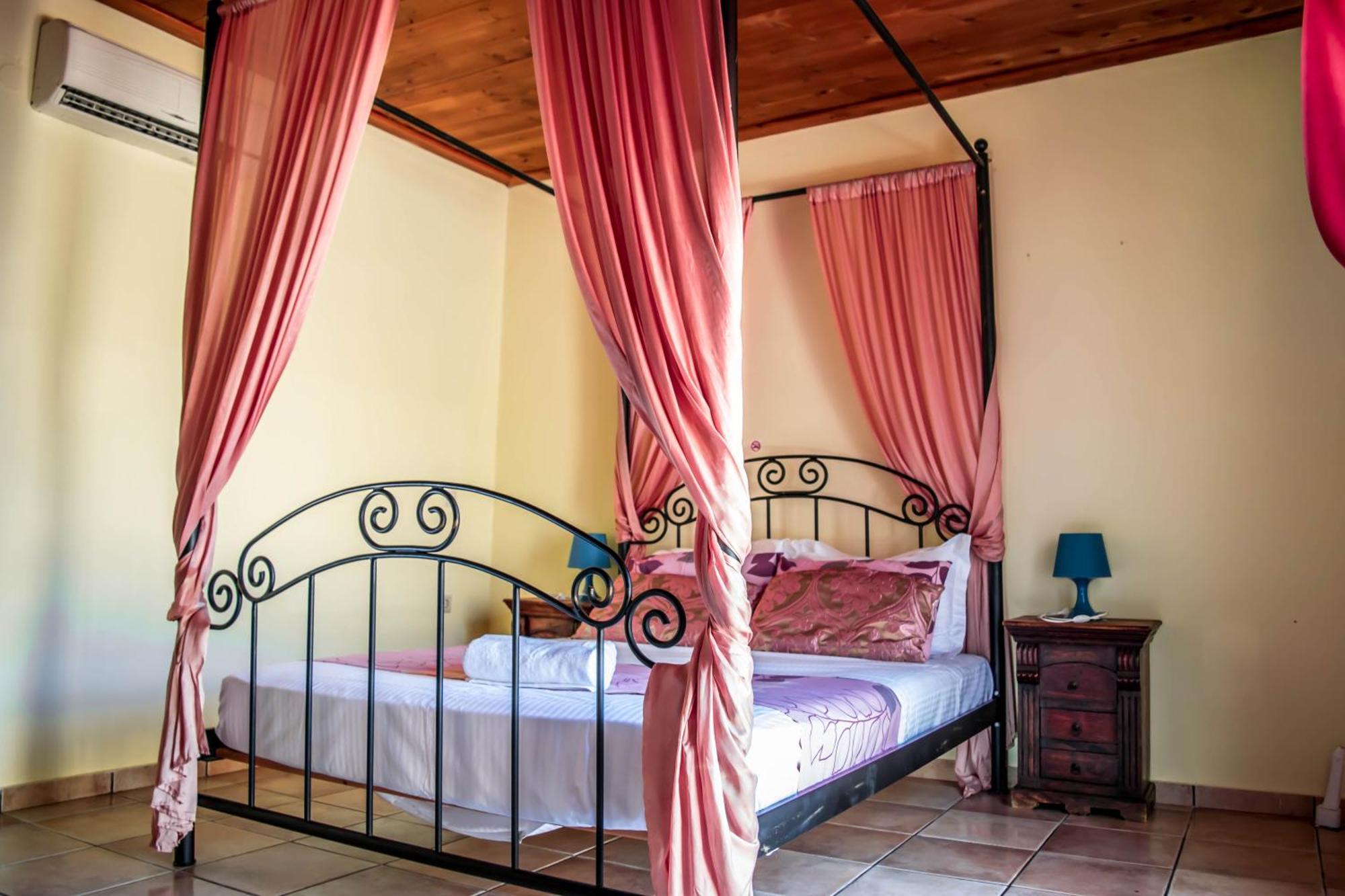 Niriides Luxury Villas Hersonissos  Exteriör bild